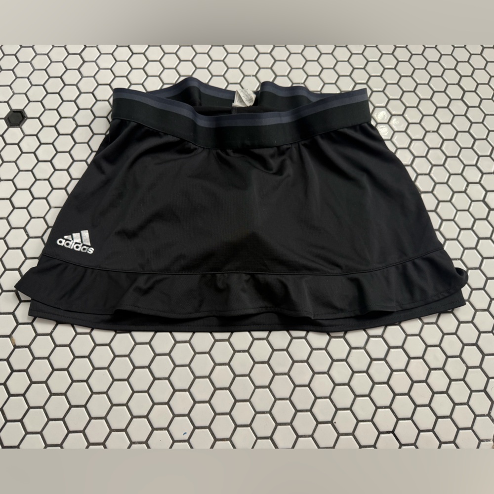 Adidas climachill Black Sports Skirt w shorts size medium